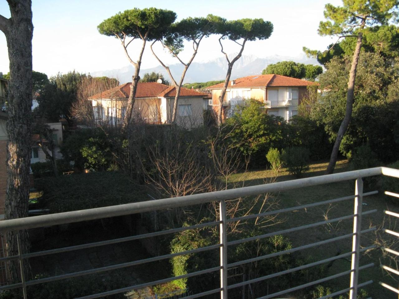 Hotel Luca Lido di Camaiore Kültér fotó