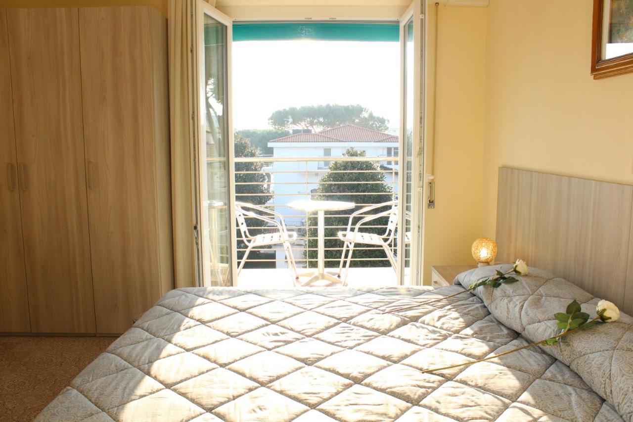 Hotel Luca Lido di Camaiore Kültér fotó
