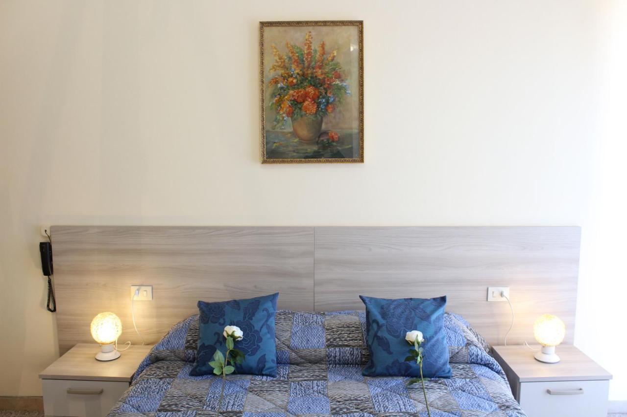 Hotel Luca Lido di Camaiore Kültér fotó